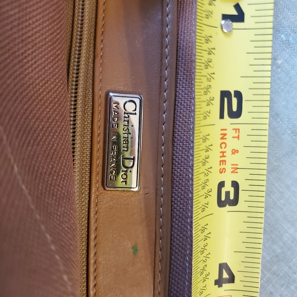 VINTAGE DIOR HONEYCOMB COATED LEATHER PURSE - Picture 6 of 6